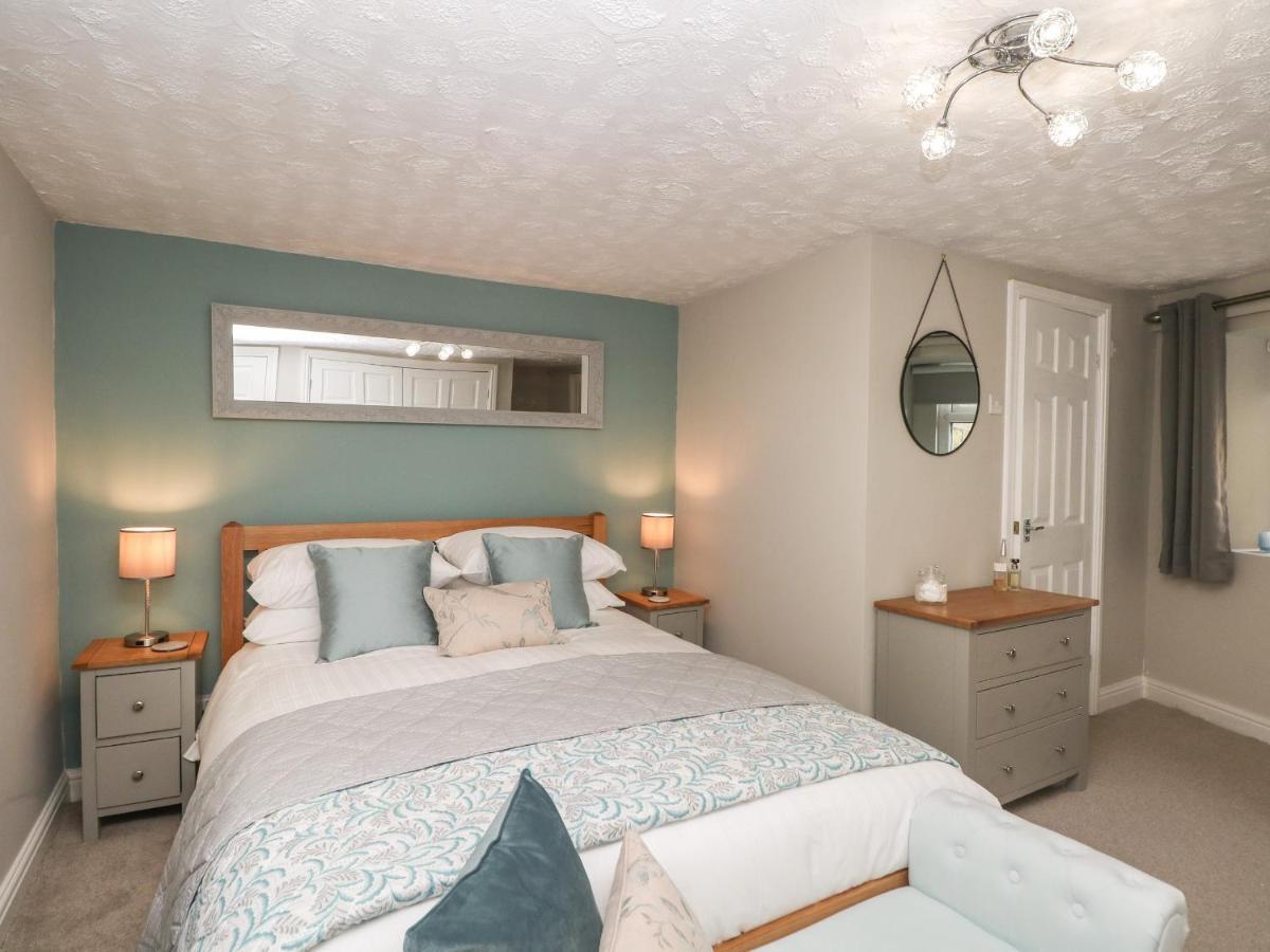 21 Chew Valley Road Oldham Esterno foto